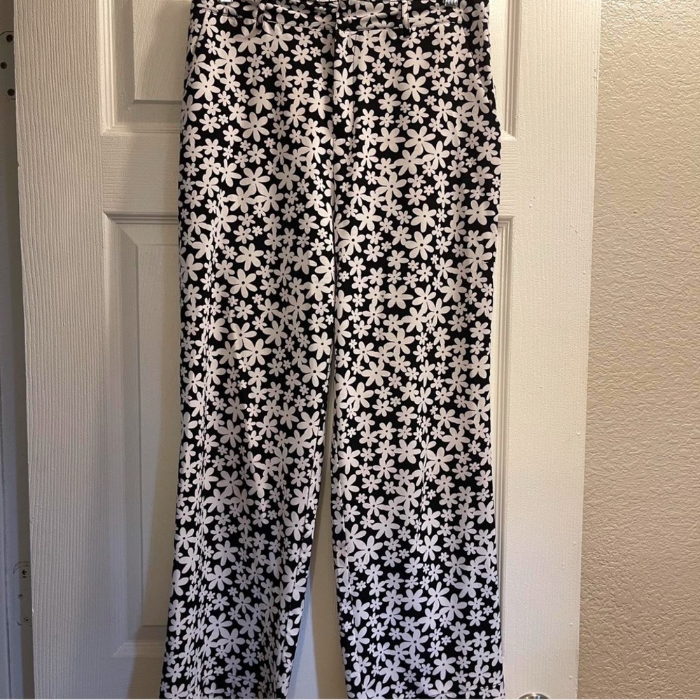 High waisted black and white floral pants.